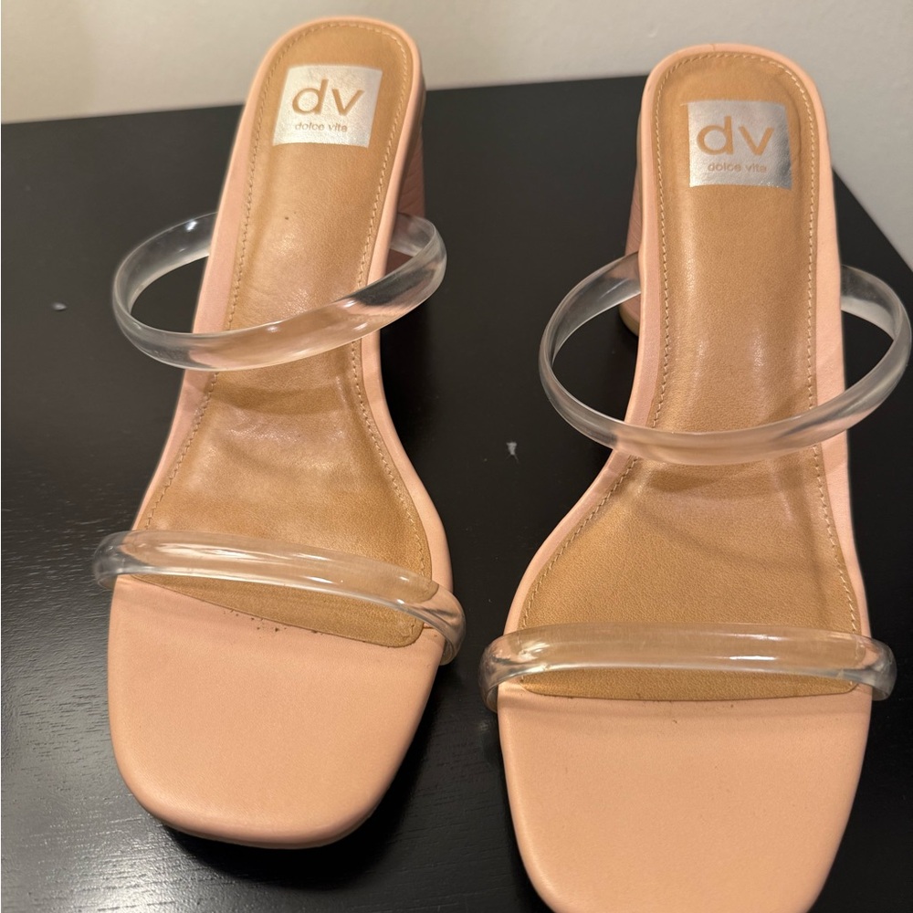 Dolce Vita Pink Heels with Sleek Design